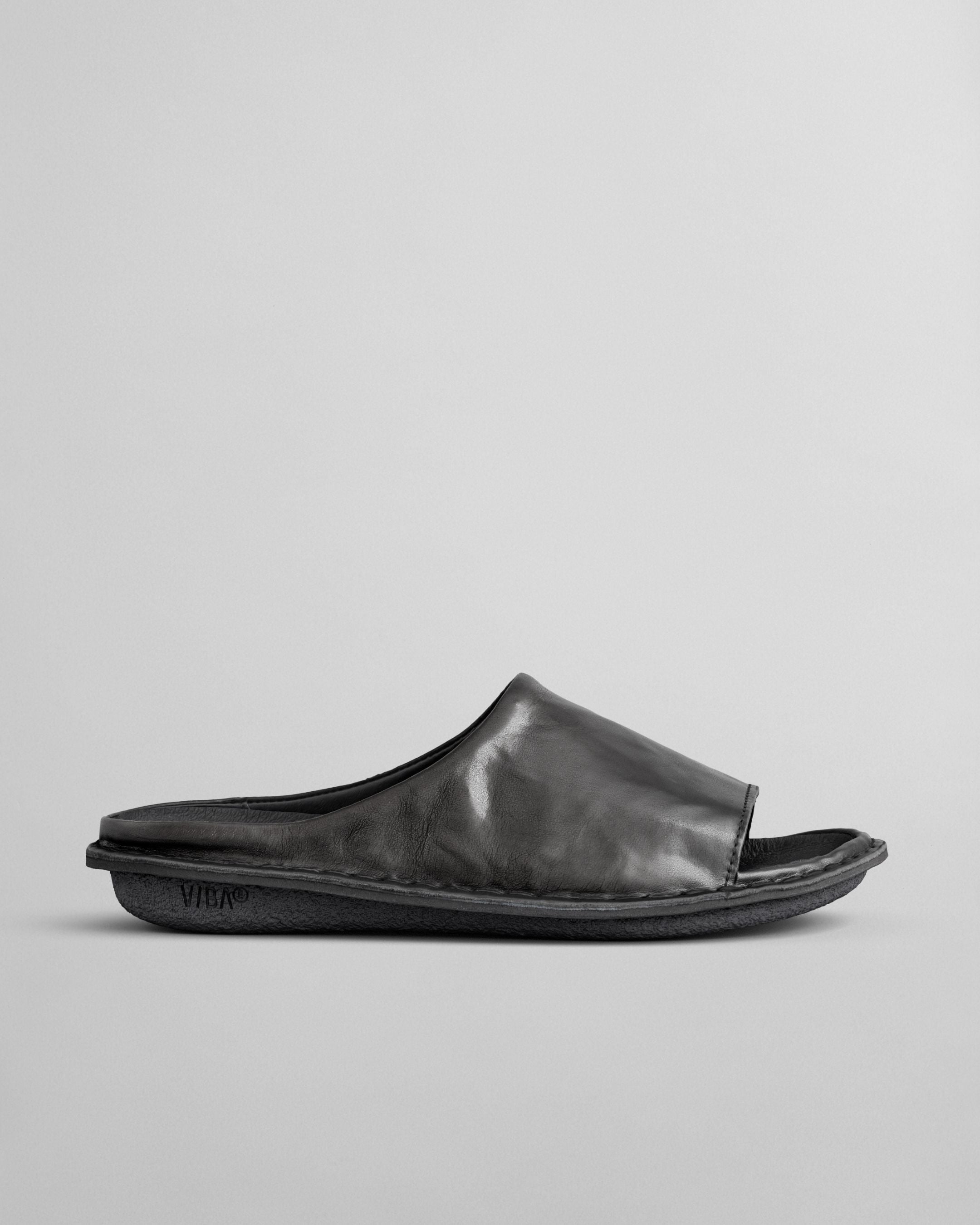 SAINT TROPEZ Leather Preto Black