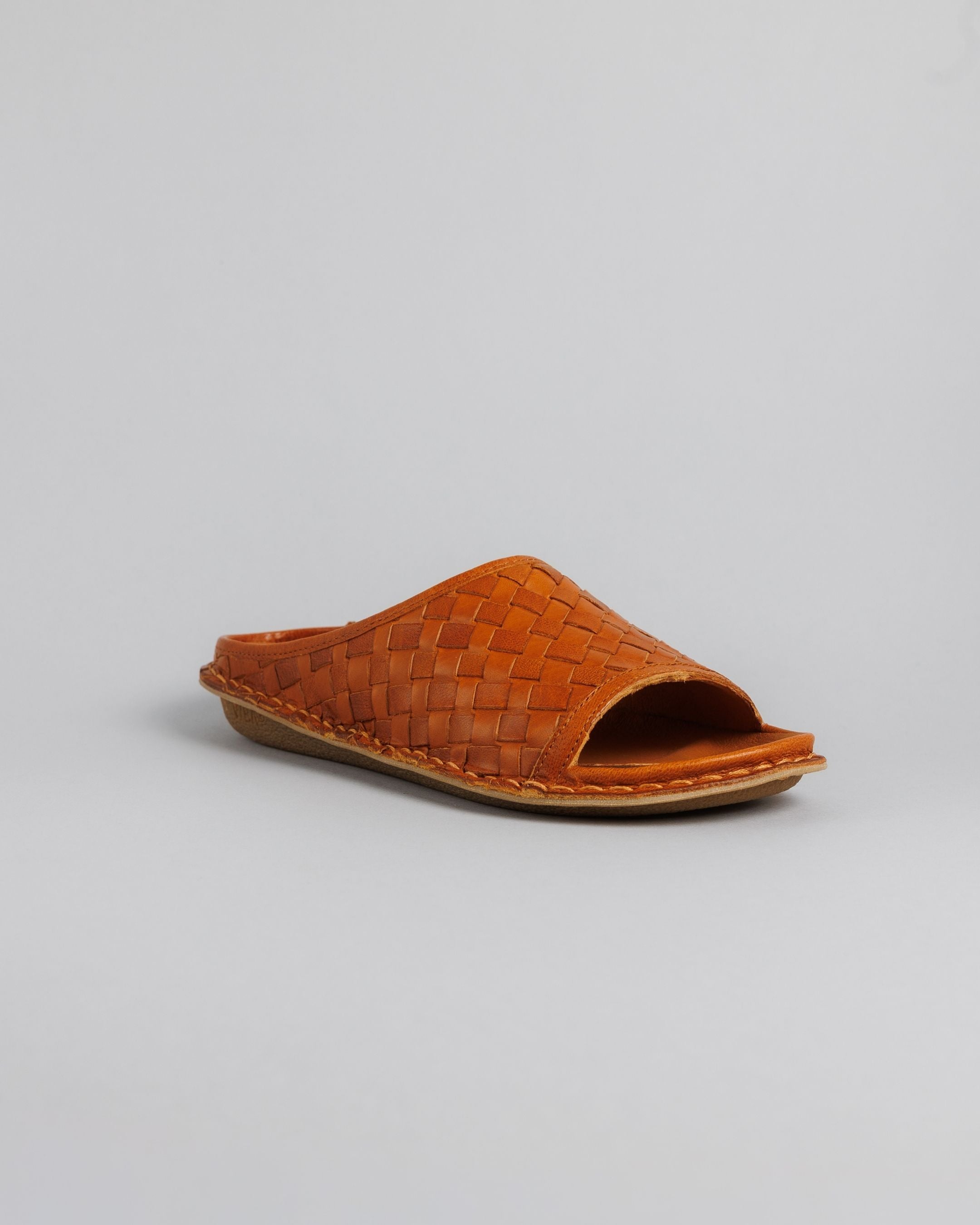 SAINT TROPEZ Woven Leather Cognac Brown
