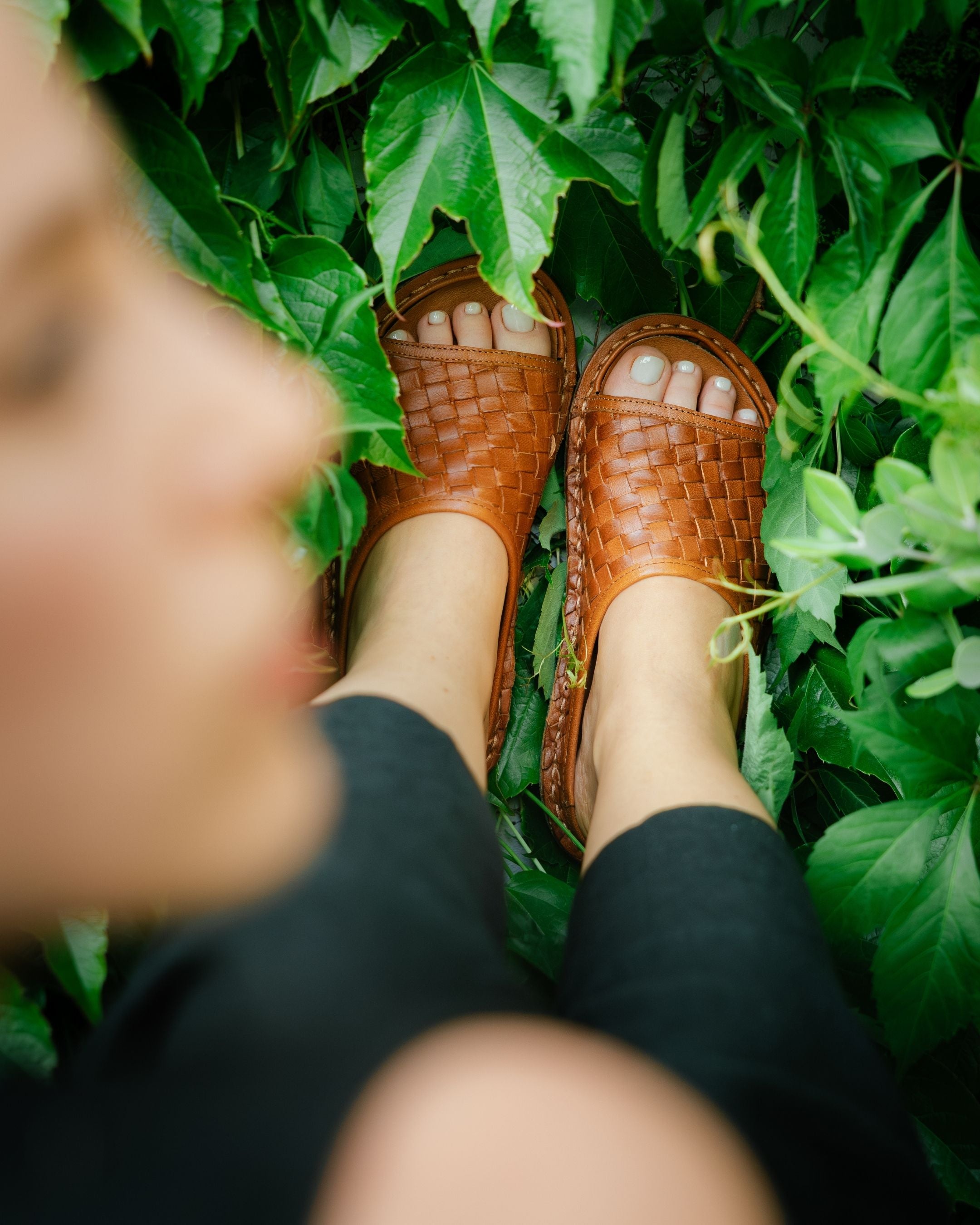 SAINT TROPEZ Woven Leather Cognac Brown