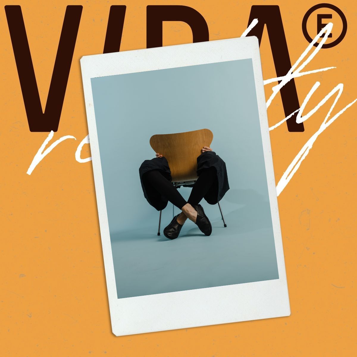 SIMPLE LIFE IS AN EASIER LIFE