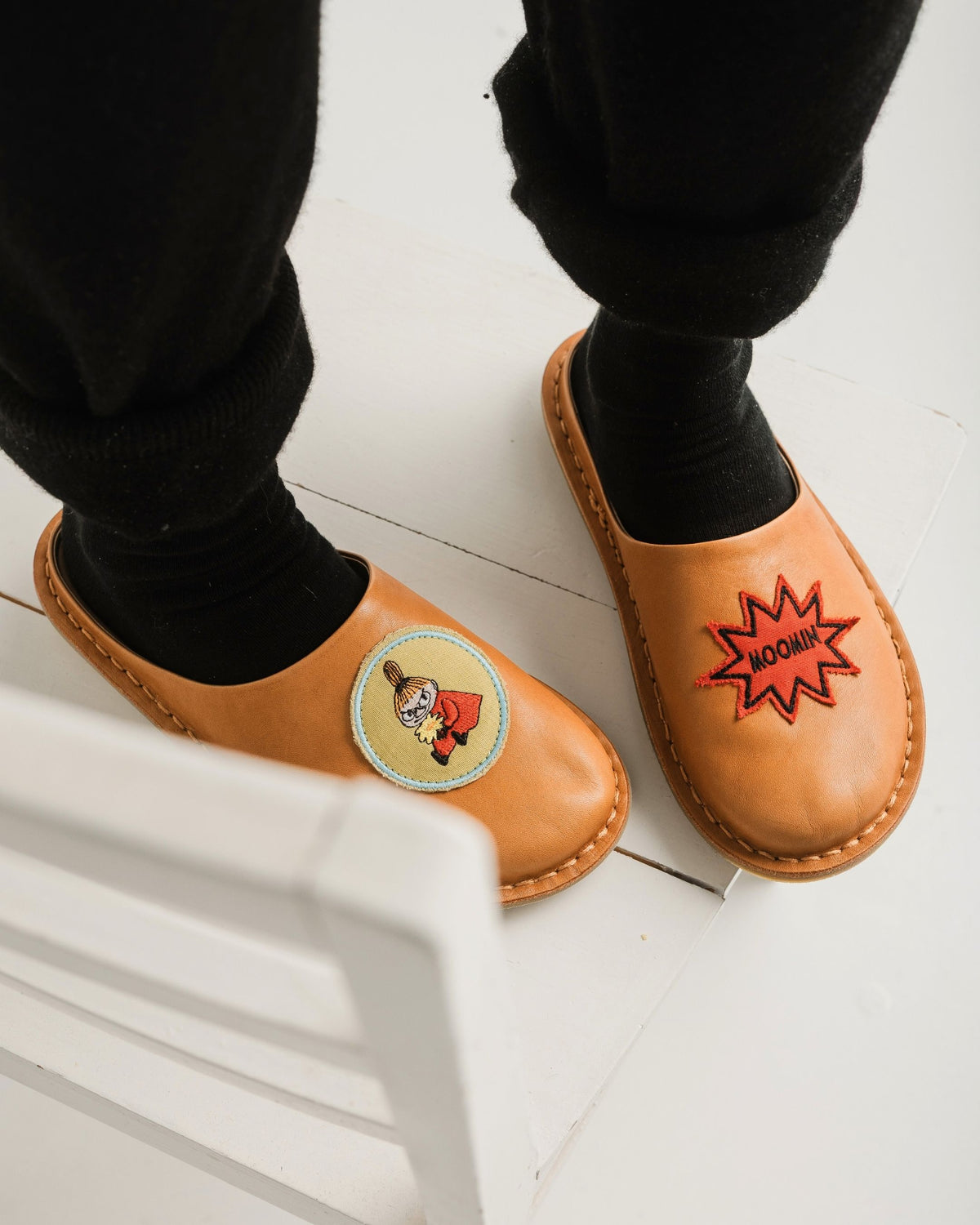 VIBAe x MOOMIN ROMA Leather Fawn Tan