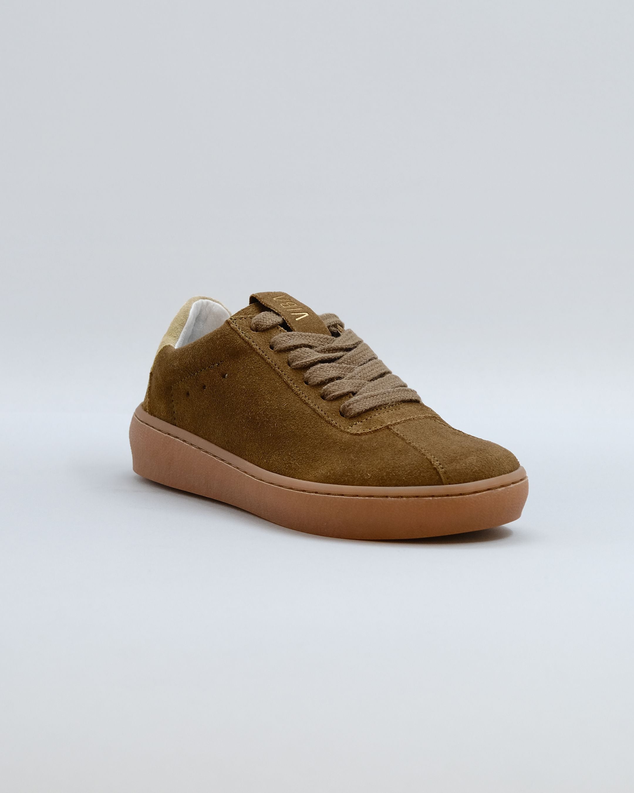 SYDNEY Bio Suede Forest/Gum – VIBAe
