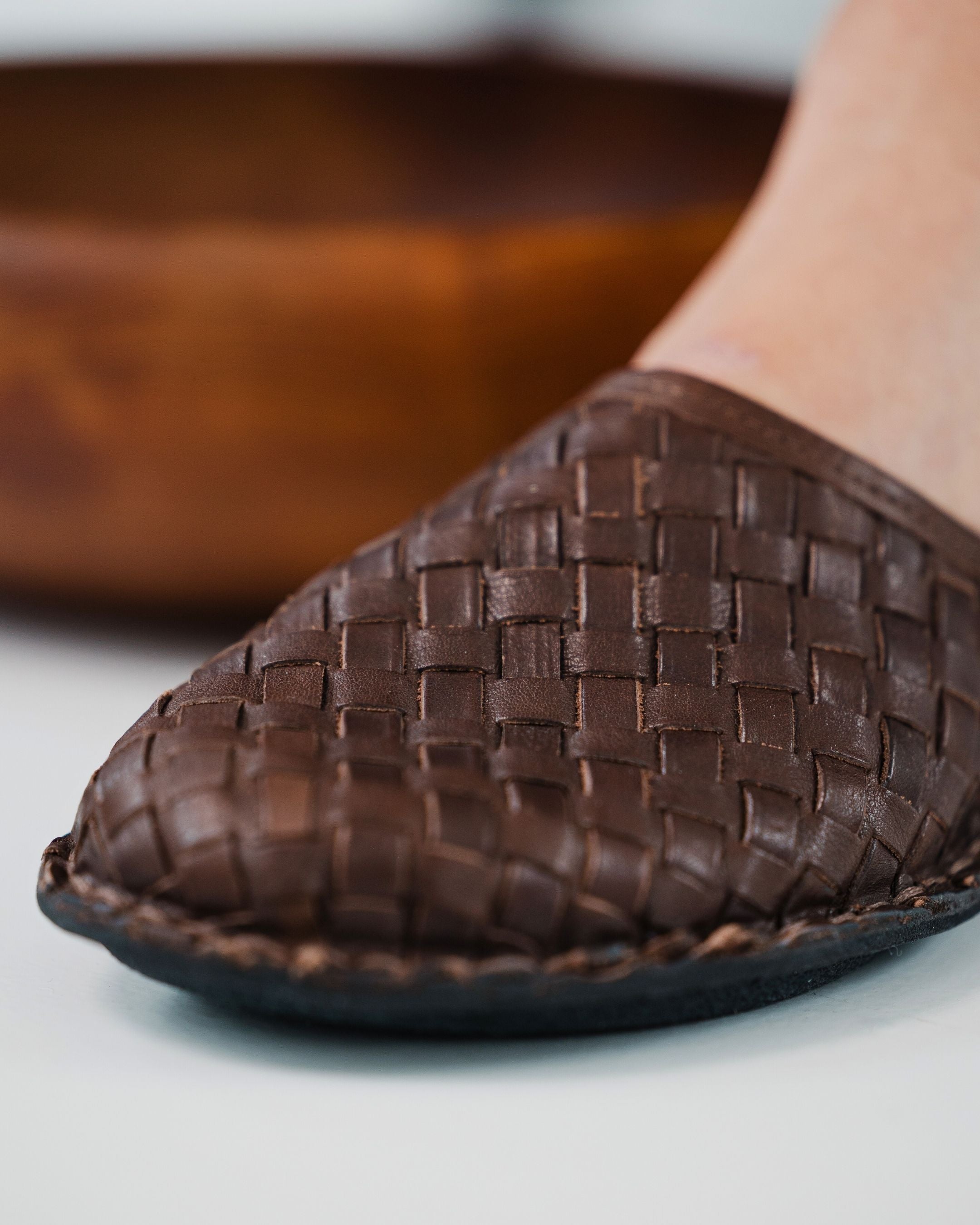 ROMA Woven Leather Cocoa Brown – VIBAe