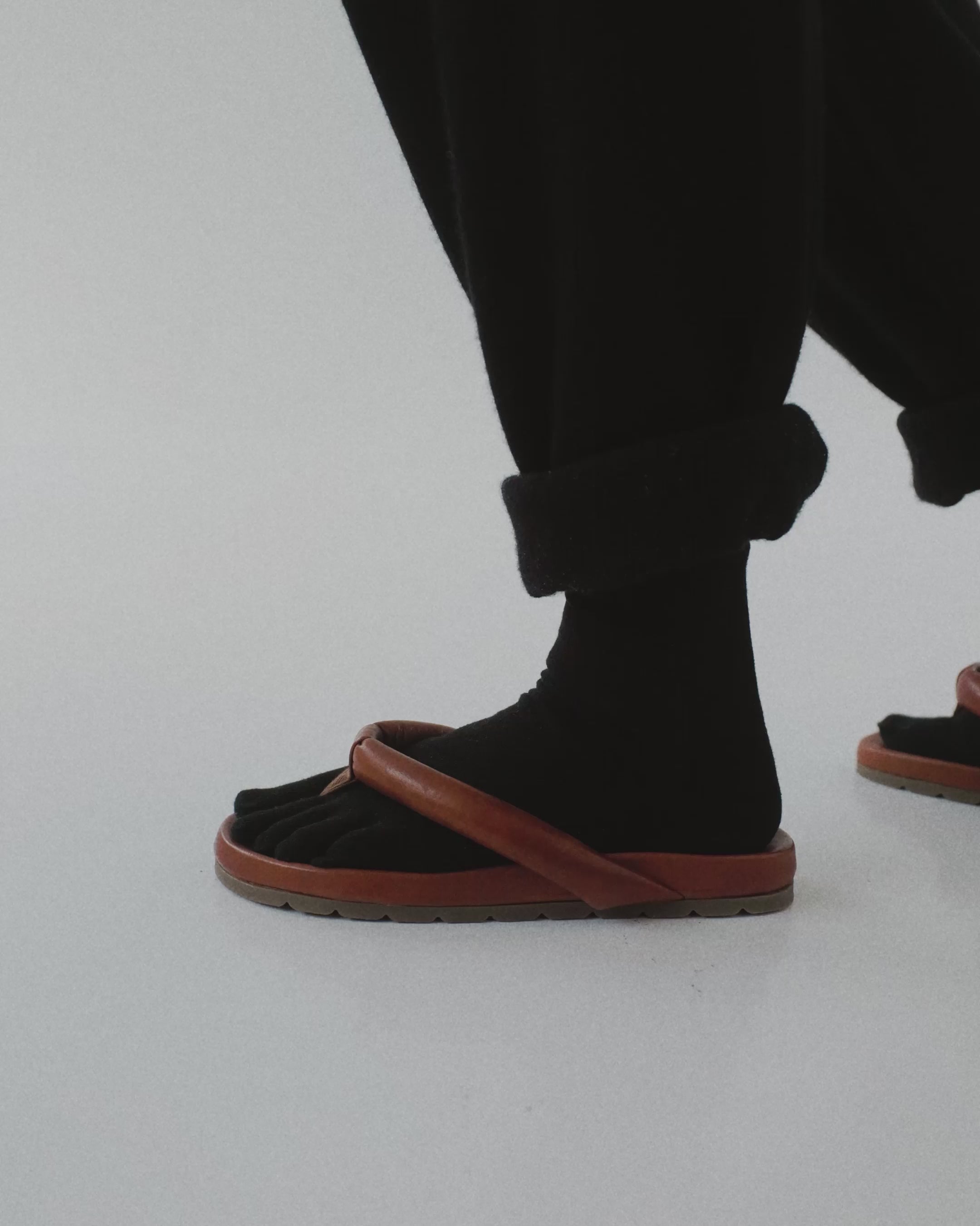 OSAKA Leather Cognac Brown – VIBAe